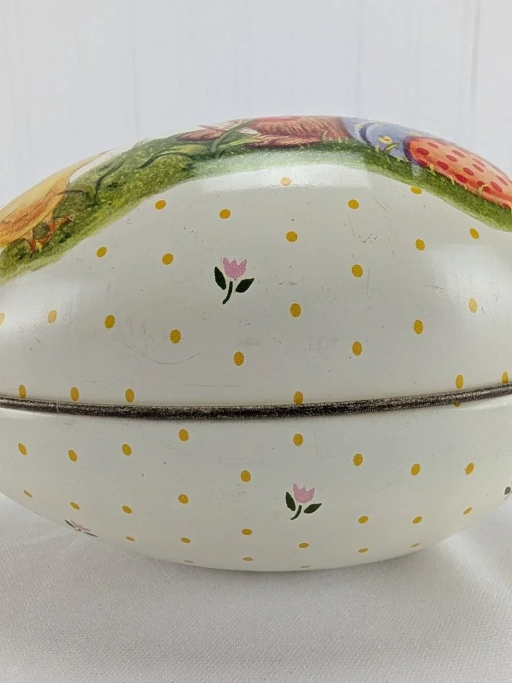 Vintage Egg Shaped Metal Tin Easter Bunny Chick Eggs Spring Decor 5